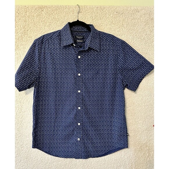Nautica Classic Fit Mens M Blue Button Down Short Sleeves - Picture 1 of 10